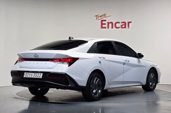 Hyundai AVANTE 1.6 Modern — пробег 2 938 км — фото 2 из 5