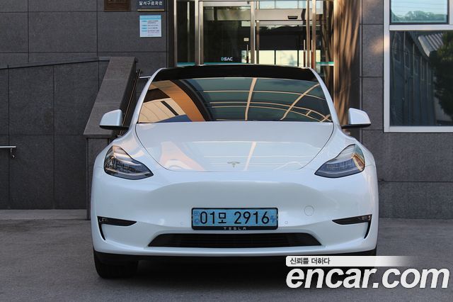 Tesla Model Y Premium Long Range AWD — пробег 149 800 км — фото 2 из 5
