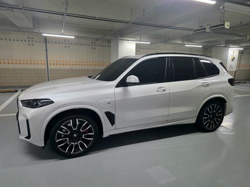 BMW X5 xDrive 50e M Sport — пробег 17 612 км — фото 1 из 5
