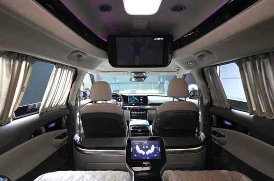 Kia Carnival Gasoline 4-Seater Hi-Limousine Signature — пробег 89 827 км — фото 3 из 5