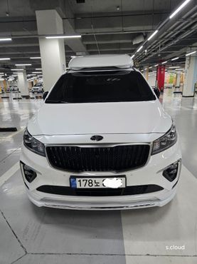 Kia Carnival Gasoline 9-seater Limousine(Special vehicle) — пробег 73 000 км — фото 3 из 5