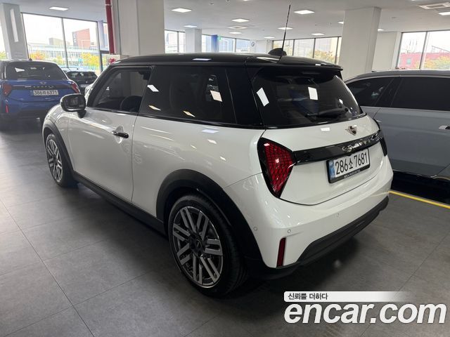 Mini Cooper Classic — пробег 1 230 км — фото 2 из 5