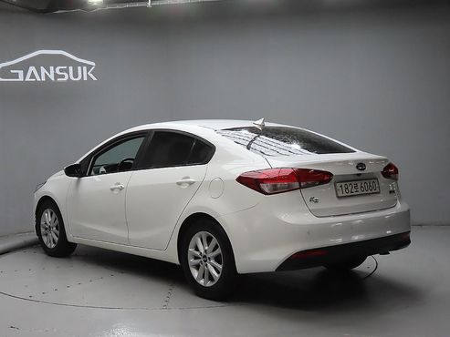 Kia K3 Diesel Trendy — пробег 211 640 км — фото 3 из 5