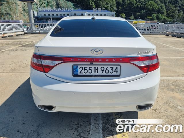 Hyundai Grandeur из Кореи Encar