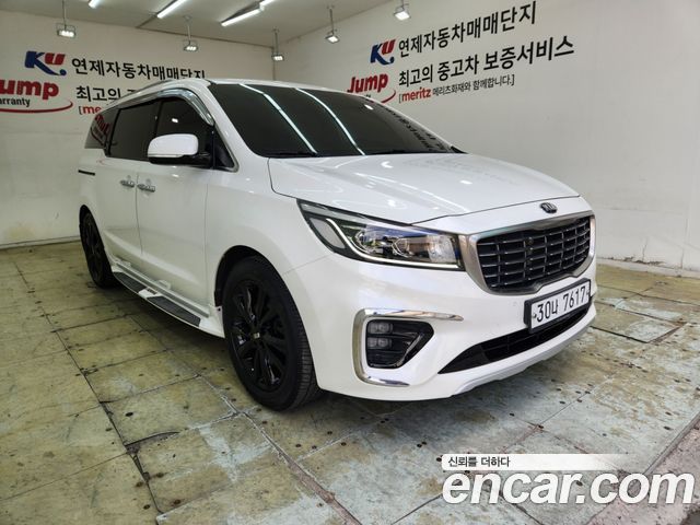 Kia Carnival 7-Seater Limousine VIP — пробег 101 444 км — фото 5 из 5