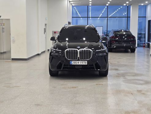 BMW X7 xDrive 40i M Sport 6STR — пробег 8 503 км — фото 3 из 5