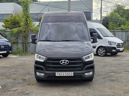 Hyundai Solati 15-seater Luxury — пробег 330 254 км — фото 2 из 5