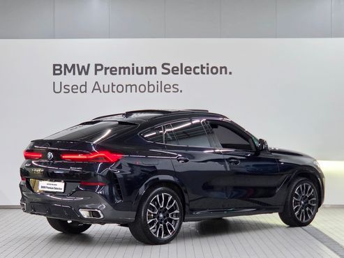 BMW X6 xDrive40i M Sport — пробег 28 590 км — фото 2 из 5