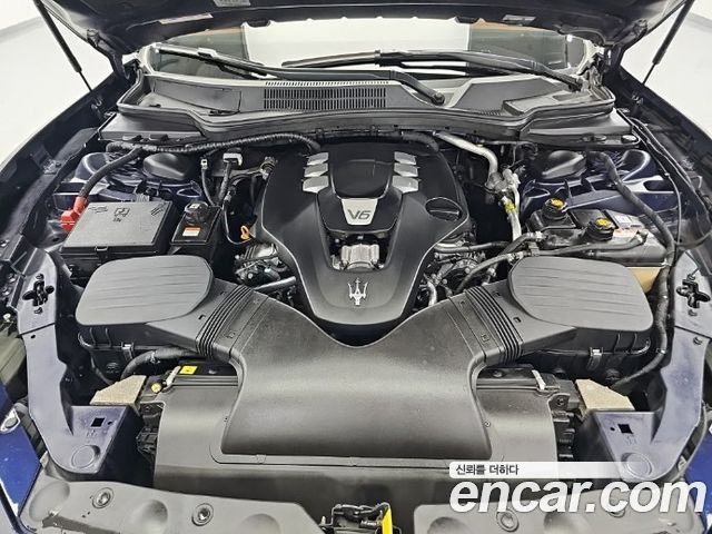 Maserati Ghibli из Кореи Encar