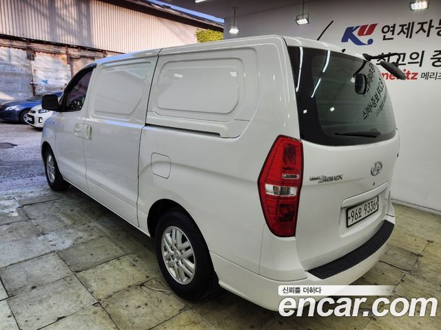 Hyundai Starex 3-Seater VAN Smart Special — пробег 116 540 км — фото 3 из 5