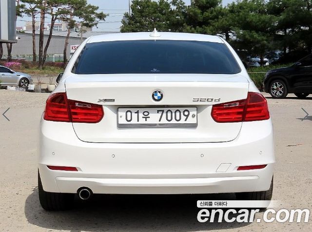 BMW 3-Series 320d xDrive — пробег 183 583 км — фото 4 из 5