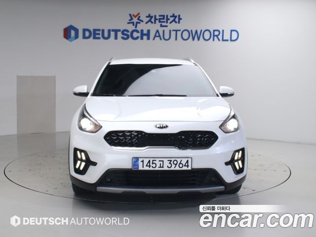 Kia Niro 1.6 HEV Prestige — пробег 123 787 км — фото 3 из 5
