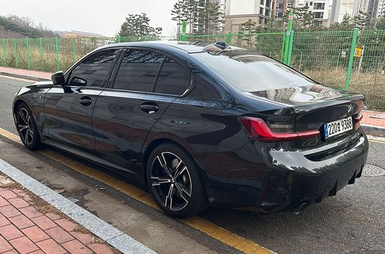 BMW 3-Series 320i M Sport — пробег 35 925 км — фото 4 из 5