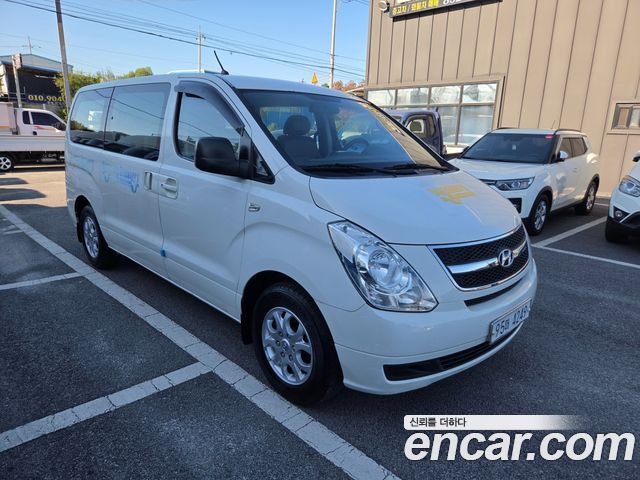 Hyundai Starex 5-Seater VAN CVX Deluxe — пробег 117 000 км — фото 3 из 5