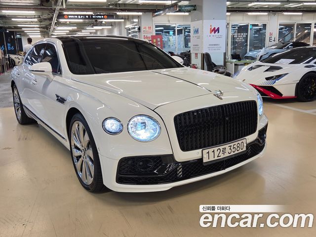 Bentley Flying Spur 4.0 — пробег 28 500 км — фото 2 из 5