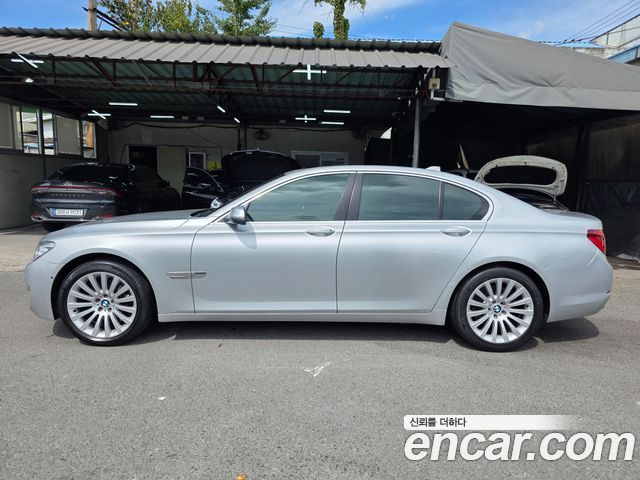 BMW 7-Series 730d xDrive — пробег 264 700 км — фото 4 из 5