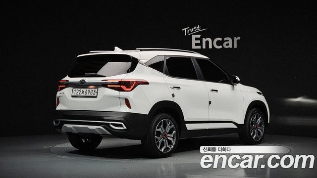Kia Seltos из Кореи Encar