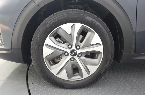 Kia Niro Noblesse — пробег 127 947 км — фото 5 из 5