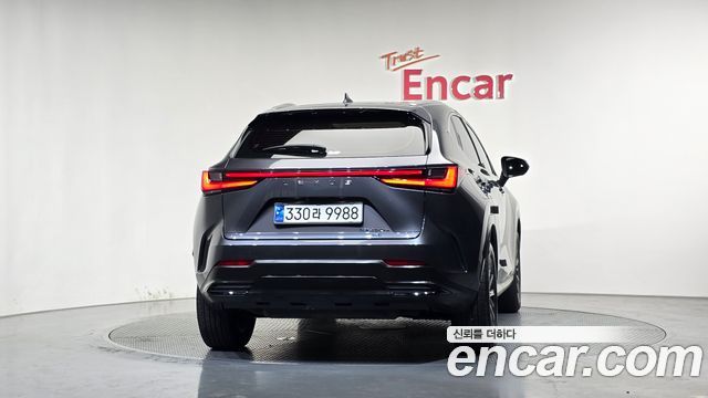 Lexus NX Premium — пробег 69 840 км — фото 4 из 5