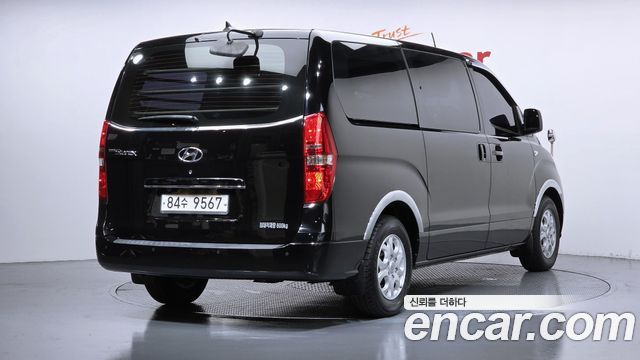Hyundai Starex 5-Seater VAN CVX Deluxe — пробег 88 352 км — фото 2 из 5