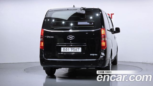 Hyundai Starex 5-Seater VAN CVX Deluxe — пробег 88 352 км — фото 4 из 5