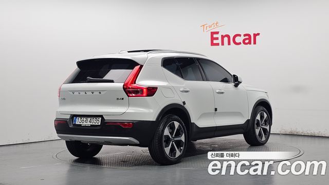 Volvo XC40 B4 Ultra Bright — пробег 5 092 км — фото 2 из 5