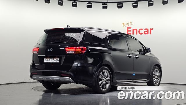 Kia Carnival из Кореи Encar