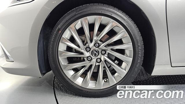 Lexus ES из Кореи Encar
