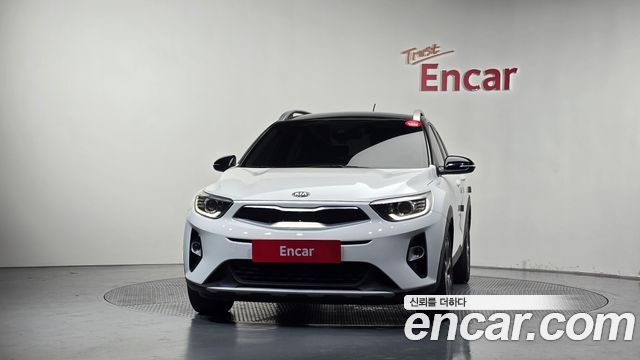 Kia Stonic из Кореи Encar
