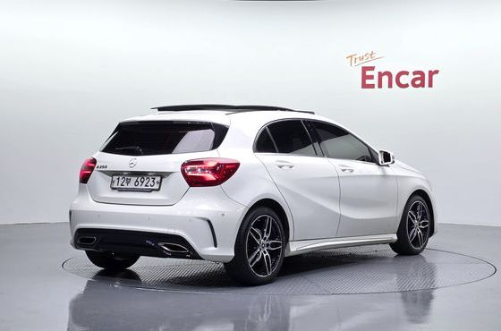 Mercedes-Benz A-Class A200 AMG Line — пробег 174 120 км — фото 2 из 5