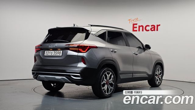 Kia Seltos из Кореи Encar
