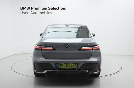 BMW 7-Series 740i xDrive M Sport — пробег 4 719 км — фото 4 из 5