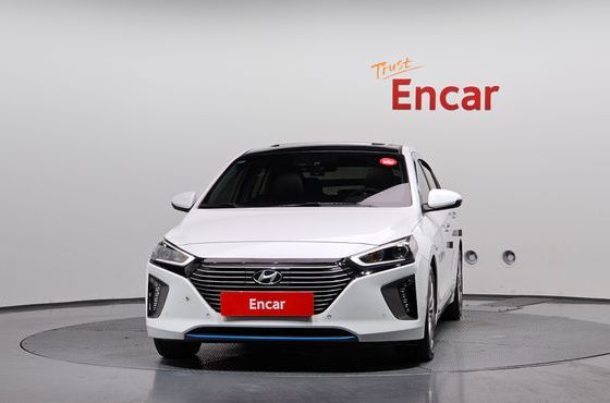 Hyundai Ioniq Q — пробег 132 843 км — фото 3 из 5