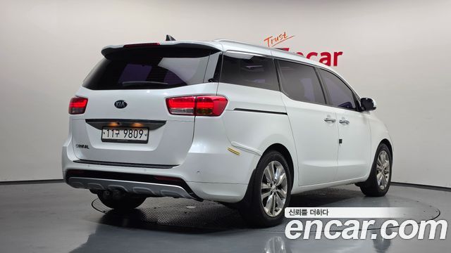 Kia Carnival из Кореи Encar