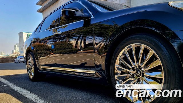 Hyundai Equus из Кореи Encar