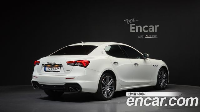 Maserati Ghibli из Кореи Encar