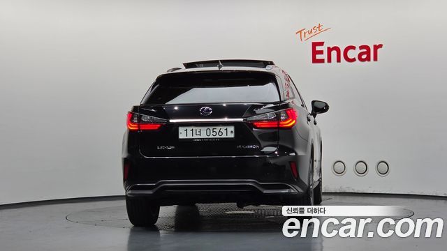 Lexus RX Executive — пробег 61 364 км — фото 4 из 5