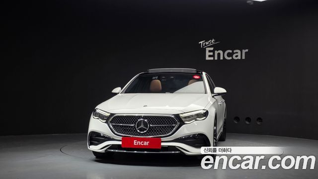 Mercedes-Benz E-Class E300 4MATIC AMG Line — пробег 1 044 км — фото 3 из 5