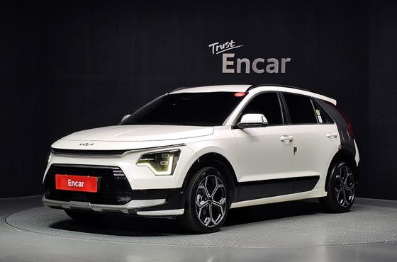 Kia Niro Signature — пробег 26 753 км — фото 1 из 5