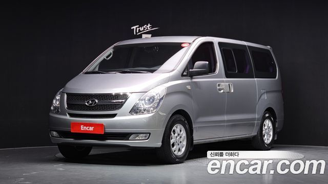 Hyundai Starex 12-Seater Wagon CVX Premium — пробег 180 080 км — фото 1 из 5