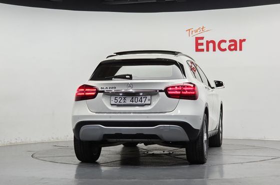 Mercedes-Benz GLA-Class GLA220 — пробег 59 467 км — фото 4 из 5