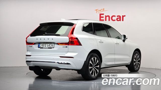 Volvo XC60 B5 Ultimate Bright — пробег 41 396 км — фото 2 из 5