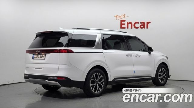 Kia Carnival из Кореи Encar