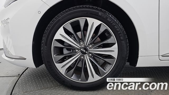 Kia K8 из Кореи Encar