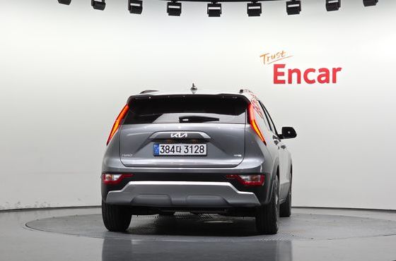 Kia Niro Trendy — пробег 35 205 км — фото 4 из 5