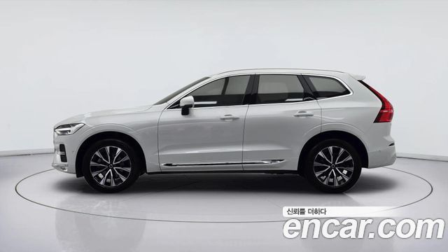 Volvo XC60 B5 Ultimate Bright — пробег 28 122 км — фото 3 из 5