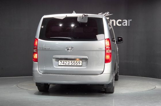 Hyundai Starex Wagon 12-Seater Smart — пробег 88 212 км — фото 4 из 5