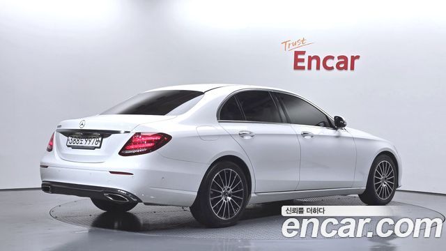 Mercedes-Benz E-Class из Кореи Encar