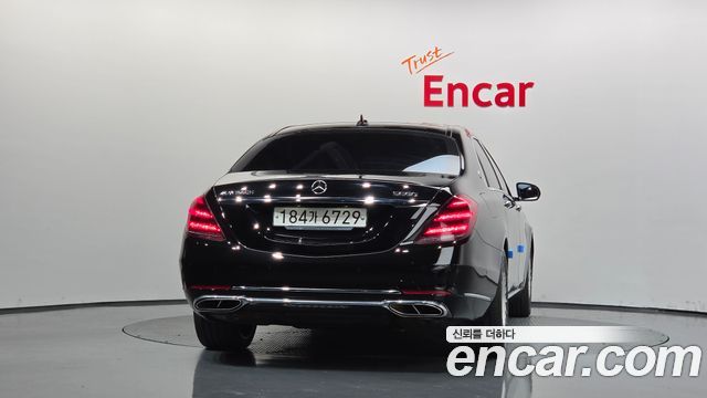 Mercedes-Benz S-Class Maybach S560 4MATIC — пробег 77 685 км — фото 4 из 5