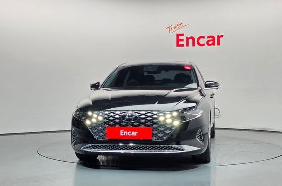 Hyundai Grandeur 3.3 Calligraphy — пробег 68 267 км — фото 3 из 5